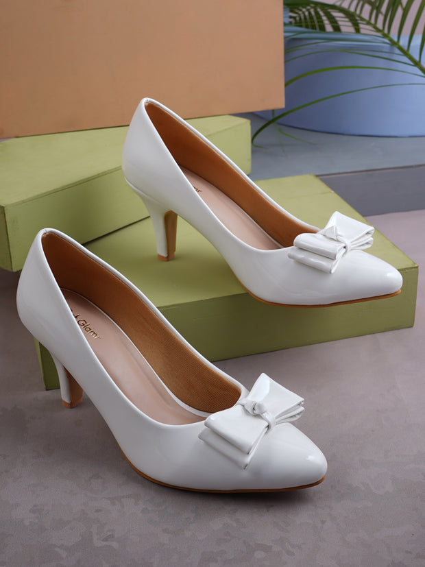 Get Glamr Women White Solid Pumps