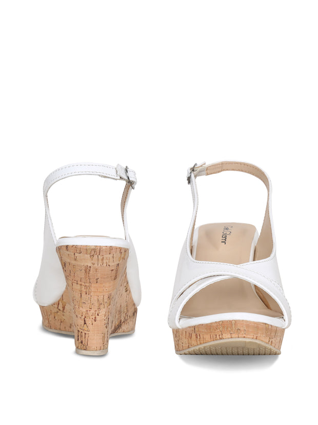 Women White Solid Wedge Sandals