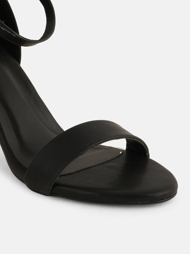 Get Glamr Women Solid Open Toe Leather Sandals